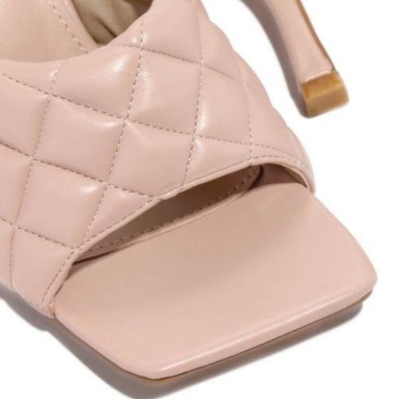 !! NEW !! SQUARE TOE Quilted Mules in Nude - Picture 4 of 9